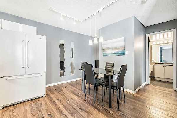 Calgary 1 bedroom Condo Unit for rent. Property photo: 633450-2