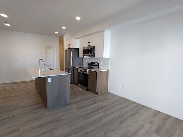 Edmonton 2 bedrooms Condo Unit for rent. Property photo: 633485-2