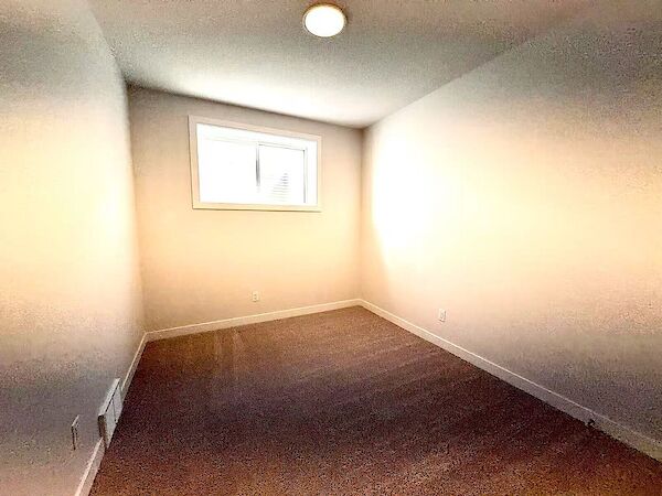 Edmonton 2 bedrooms Basement for rent. Property photo: 633489-3