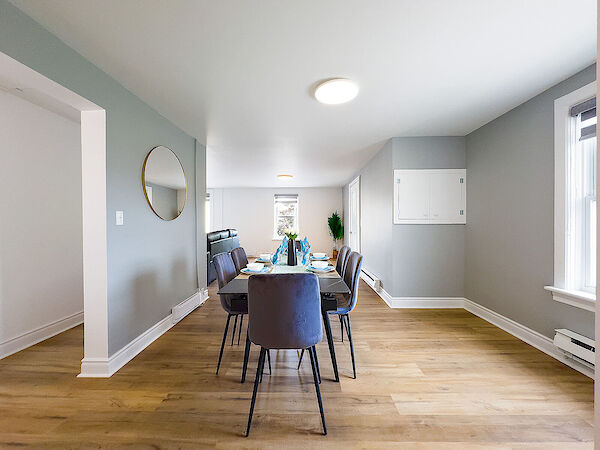 Bobcaygeon bachelor bedrooms Apartment for rent. Property photo: 633492-2