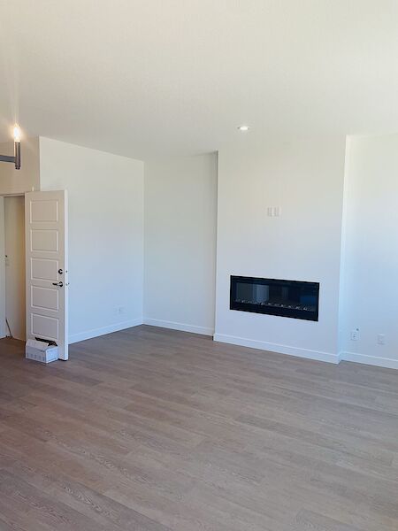Edmonton 3 + Den bedrooms Duplex for rent. Property photo: 633517-2