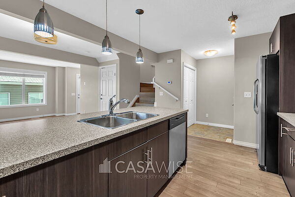 Edmonton 2 bedrooms Main Floor for rent. Property photo: 633658-3