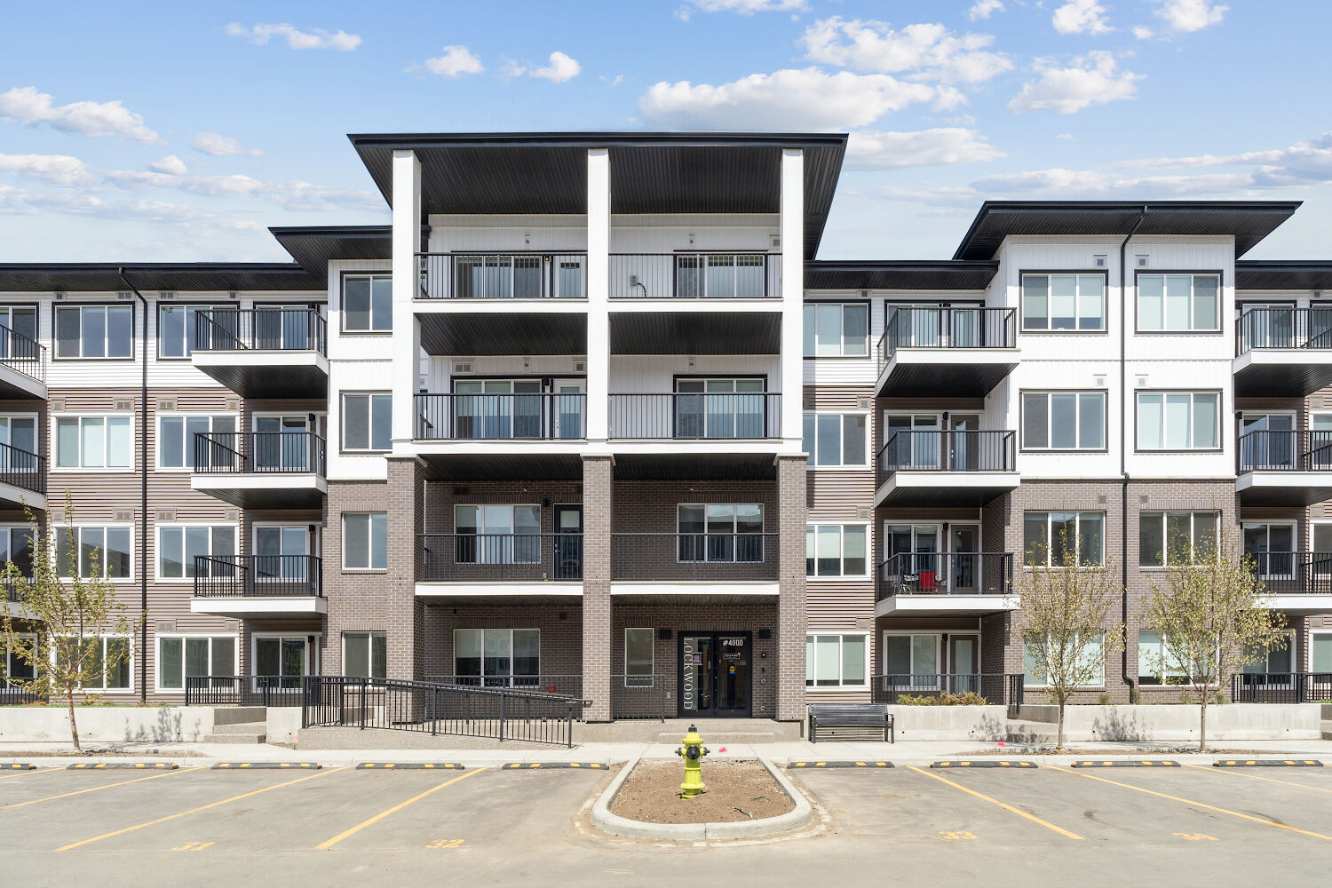 Chestermere 2 bedrooms Condo Unit for rent. Property photo: 633915-1