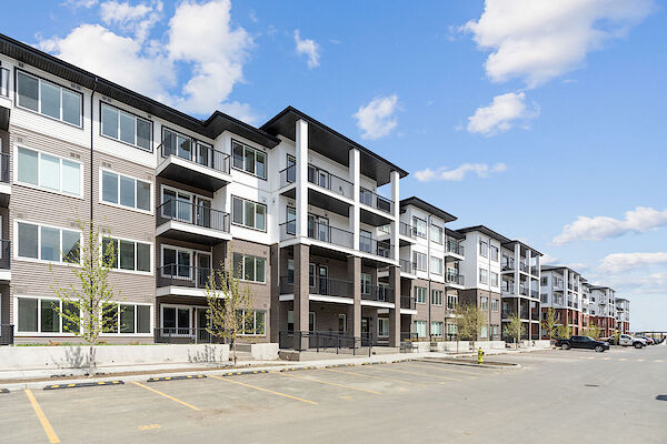Chestermere 2 bedrooms Condo Unit for rent. Property photo: 633915-2