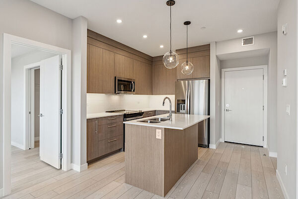 Chestermere 2 bedrooms Condo Unit for rent. Property photo: 633915-3
