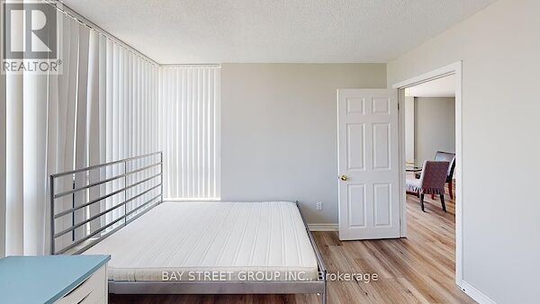 Toronto 2 bedrooms Apartment for rent. Property photo: 633943-2