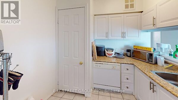 Toronto 2 bedrooms Apartment for rent. Property photo: 633943-3