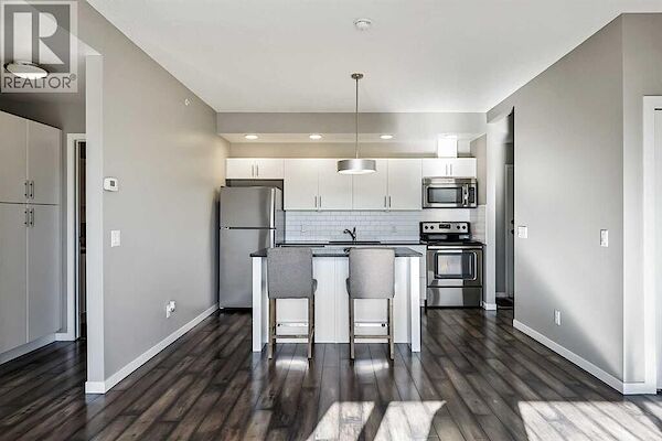 Calgary 3 bedrooms Condo Unit for rent. Property photo: 634030-3