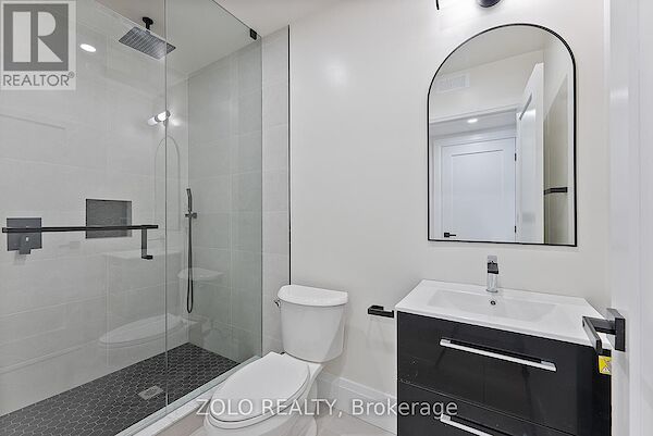 Toronto 2 bedrooms House for rent. Property photo: 634103-3