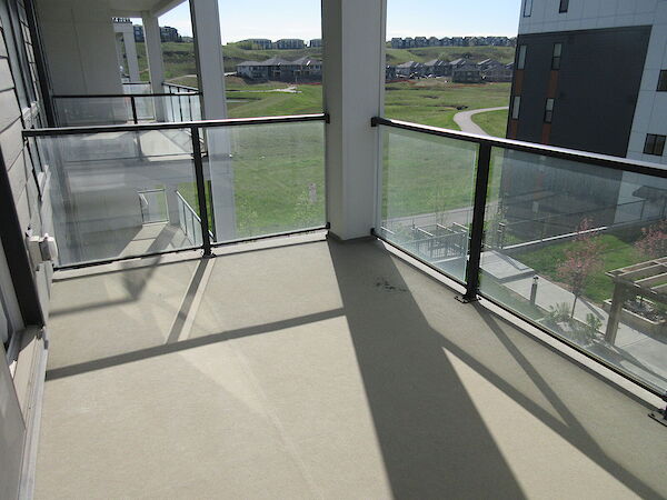 Calgary 2 bedrooms Condo Unit for rent. Property photo: 634110-2