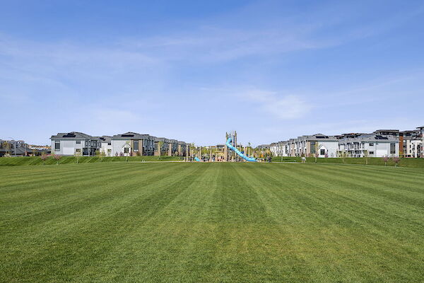 Calgary 2 bedrooms Condo Unit for rent. Property photo: 634200-2