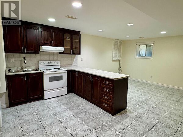 Toronto 1 bedroom House for rent. Property photo: 634234-3