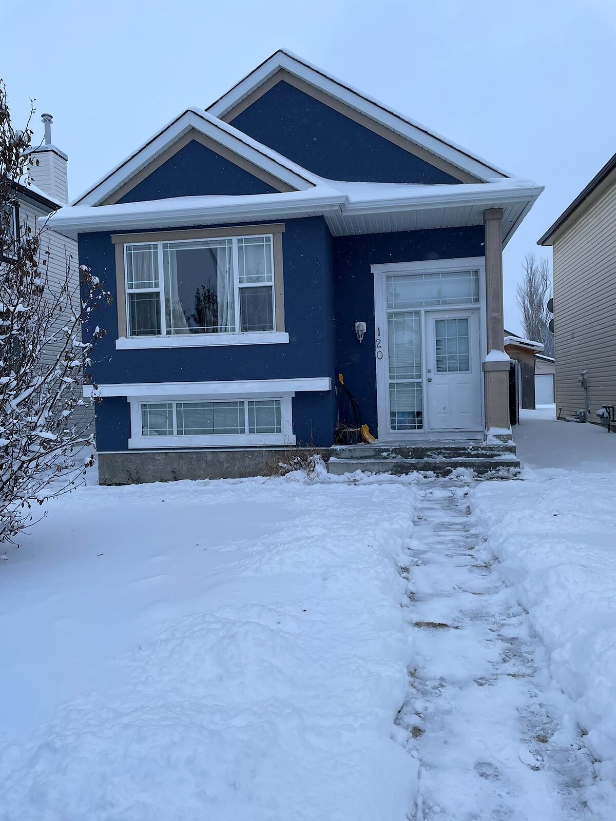 Calgary 3 bedrooms Main Floor for rent. Property photo: 634271-1