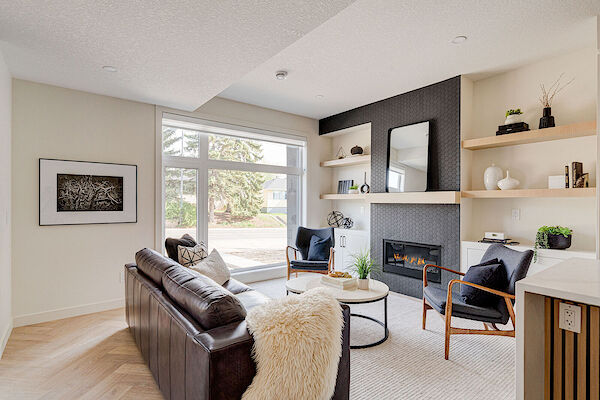 Calgary 3 + Den bedrooms Main Floor for rent. Property photo: 634287-2