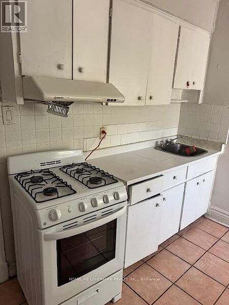 Toronto 2 bedrooms House for rent. Property photo: 634290-3