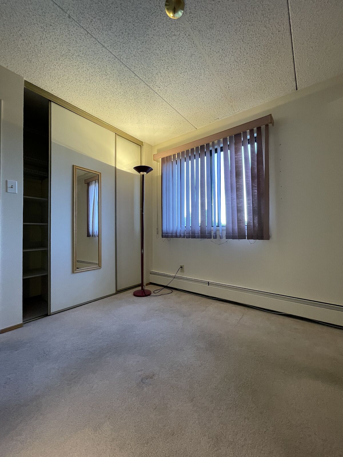 Calgary 2 bedrooms Condo Unit for rent. Property photo: 634425-1