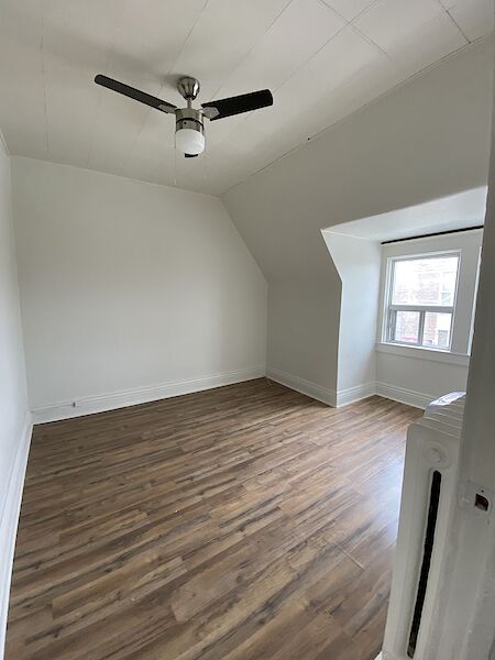 Toronto 1 bedroom House for rent. Property photo: 634470-2