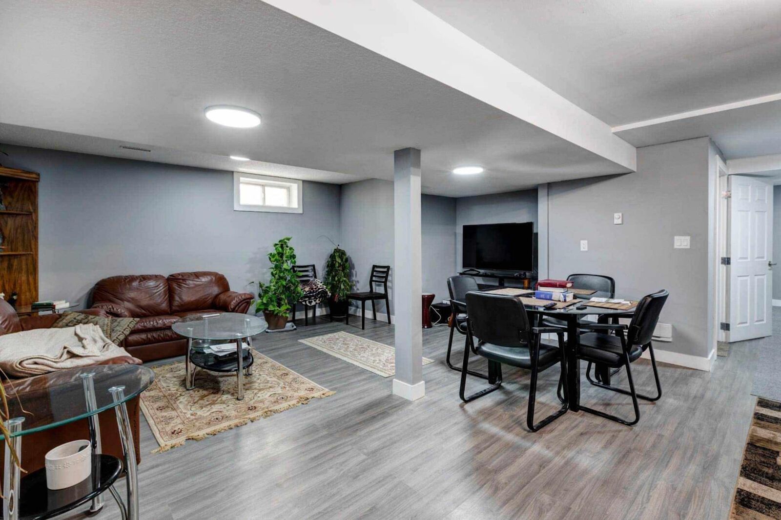 Calgary 1 bedroom Basement for rent. Property photo: 634610-1