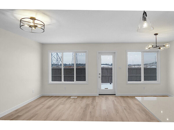 Edmonton 3 bedrooms Duplex for rent. Property photo: 634653-2