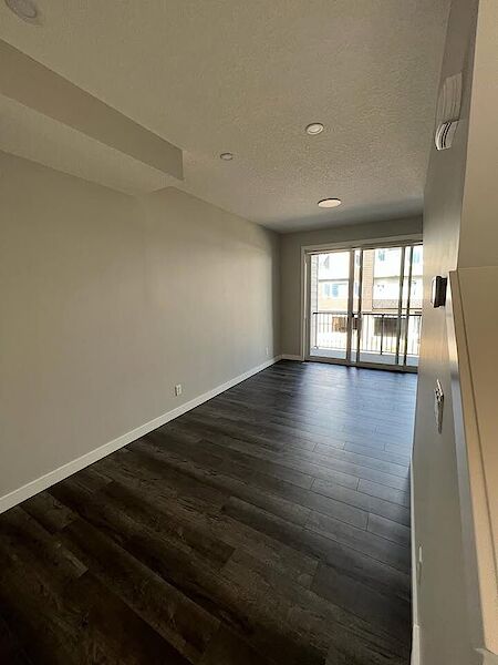 Calgary 2 bedrooms Townhouse for rent. Property photo: 634786-3