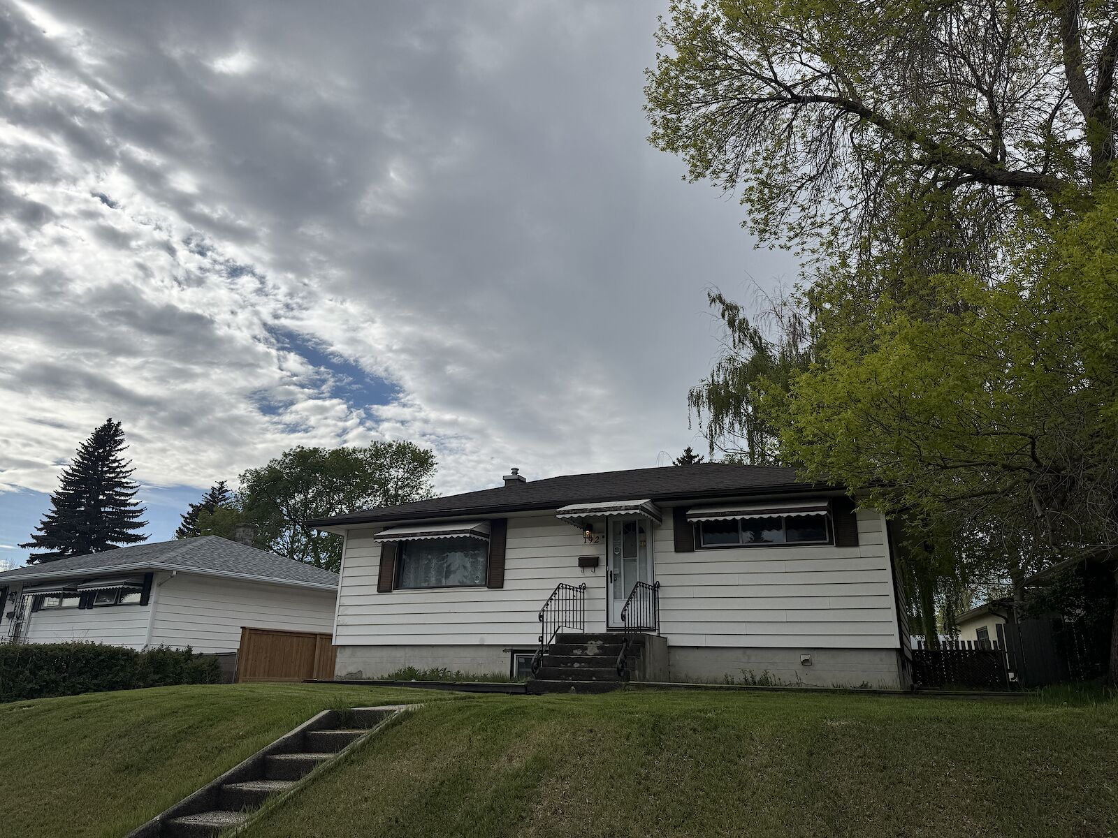 Calgary 2 bedrooms Basement for rent. Property photo: 634794-1