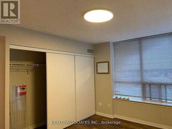 Toronto 2 bedrooms Apartment for rent. Property photo: 634798-2