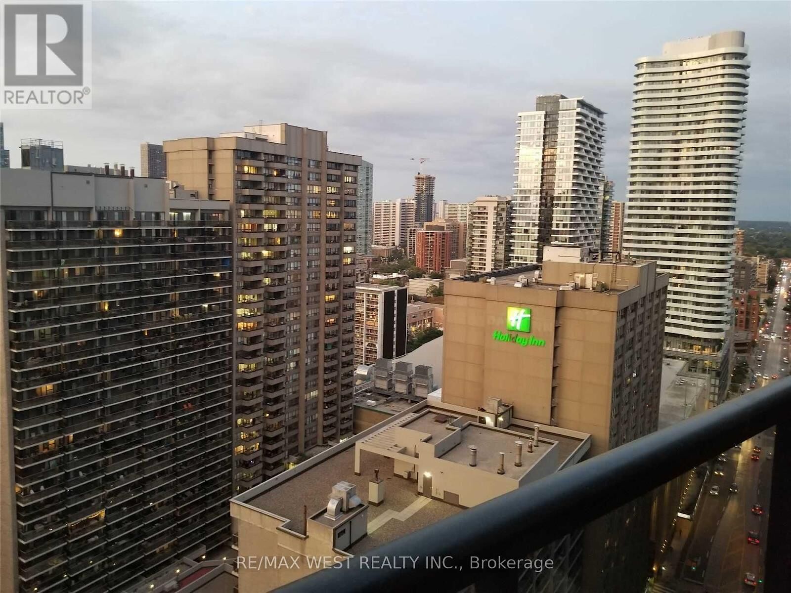 Toronto 1 bedroom Apartment for rent. Property photo: 634830-1