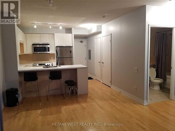 Toronto 1 bedroom Apartment for rent. Property photo: 634830-2