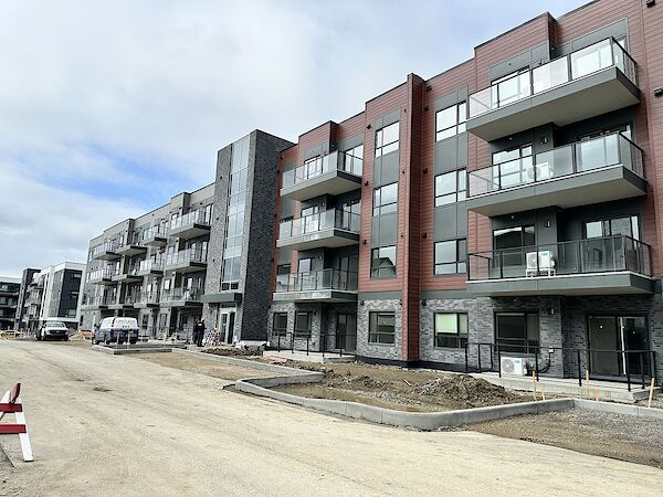 Calgary 2 bedrooms Condo Unit for rent. Property photo: 634850-2
