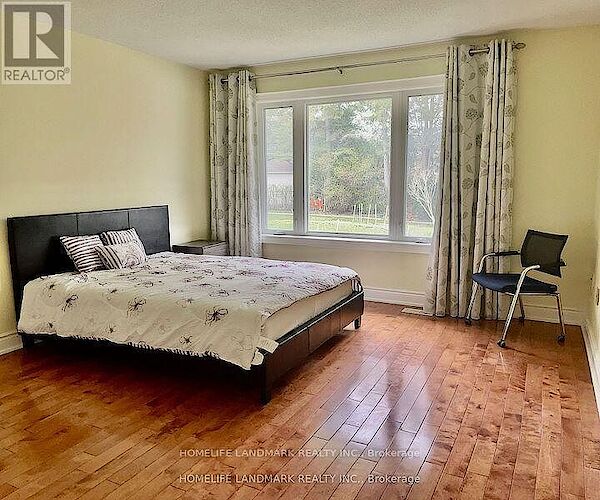Toronto 5 bedrooms House for rent. Property photo: 634914-3