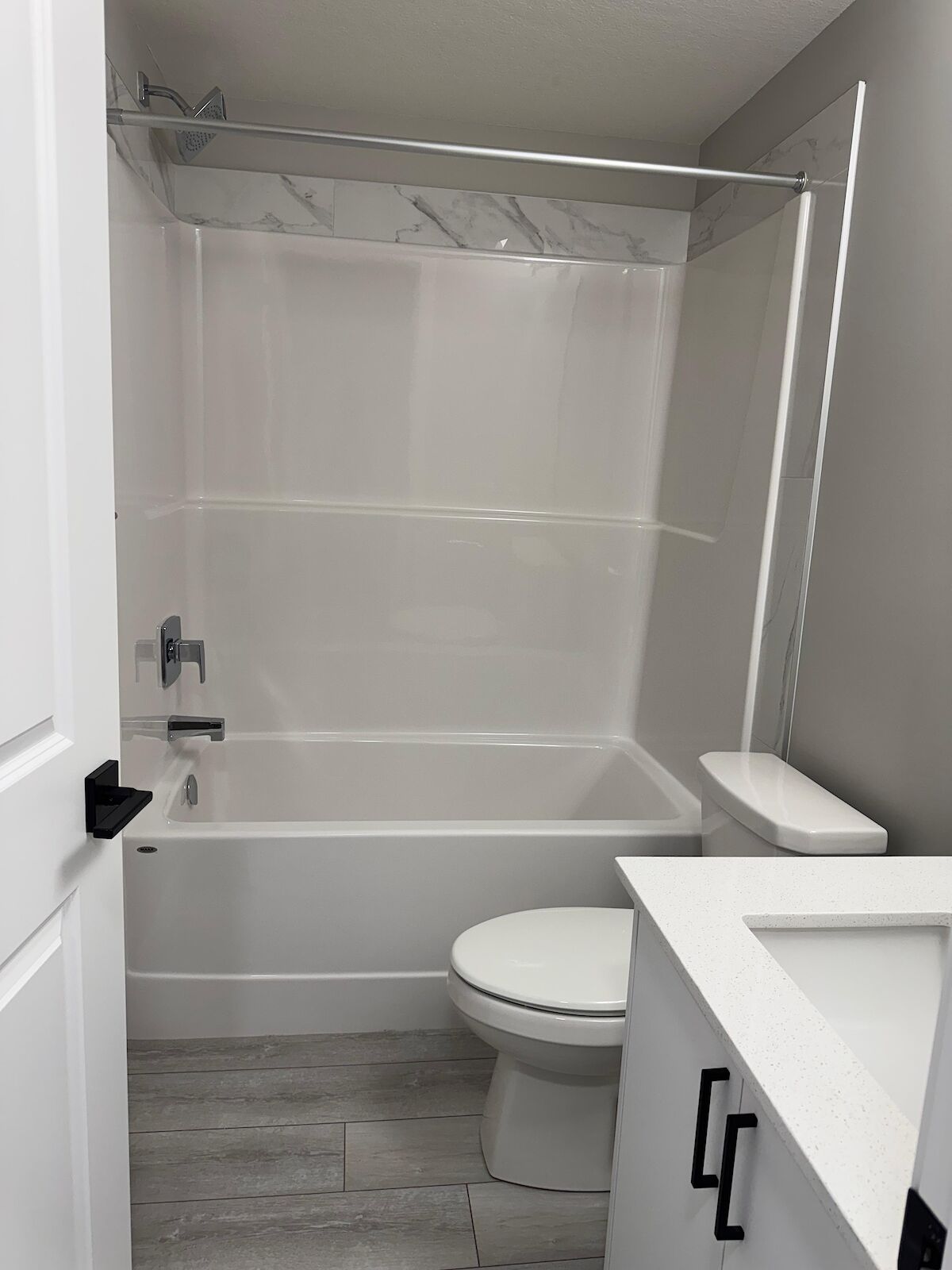 Calgary 2 bedrooms Basement for rent. Property photo: 635012-1