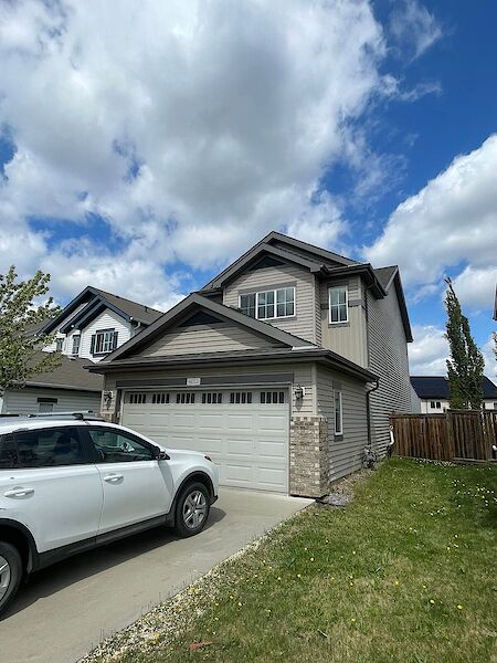 Edmonton 3 bedrooms House for rent. Property photo: 635056-2