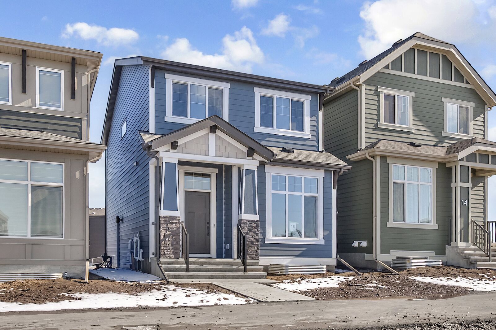Calgary 4 bedrooms House for rent. Property photo: 635077-1