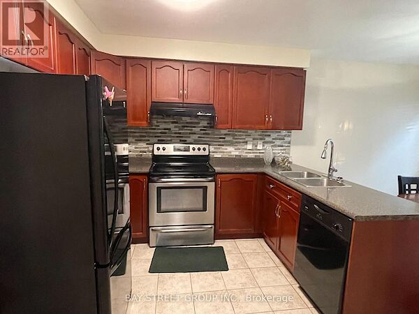 Mississauga 4 bedrooms House for rent. Property photo: 635092-3