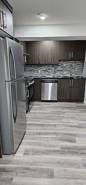 Calgary 2 bedrooms Room For Rent for rent. Property photo: 635269-2
