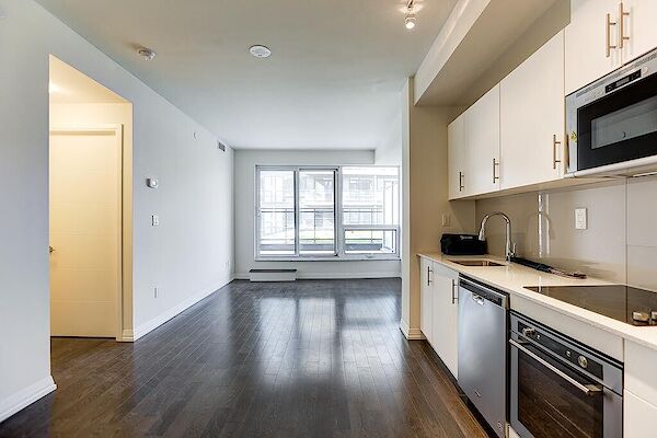 Toronto 1 bedroom Condo Unit for rent. Property photo: 635284-2