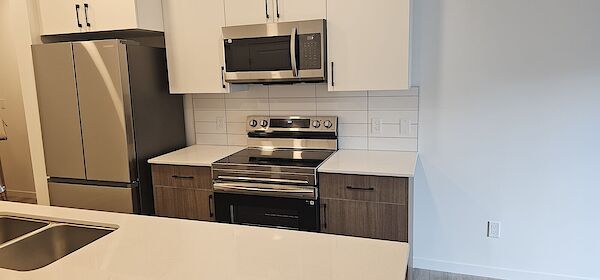 Edmonton 2 bedrooms Condo Unit for rent. Property photo: 635292-2