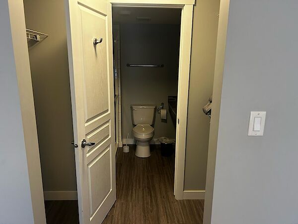 Regina 1 bedroom Room For Rent for rent. Property photo: 635294-3