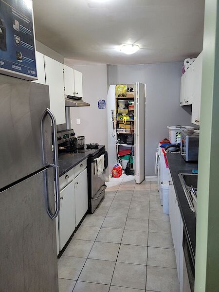 Surrey 2 bedrooms Apartment for rent. Property photo: 635303-3