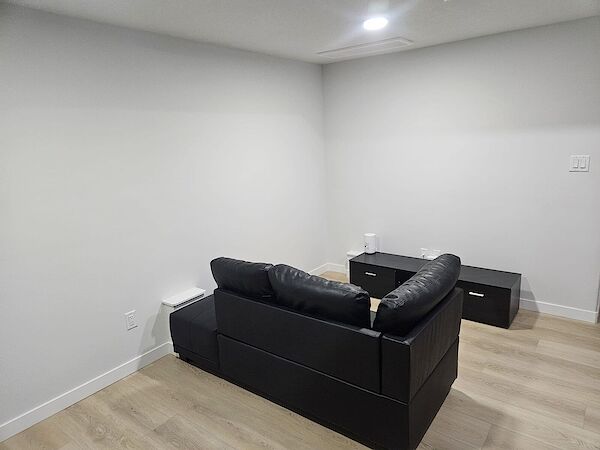 Edmonton 2 bedrooms Basement for rent. Property photo: 635306-3