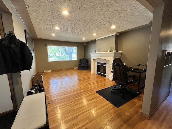 Calgary 3 bedrooms Room For Rent for rent. Property photo: 635312-2