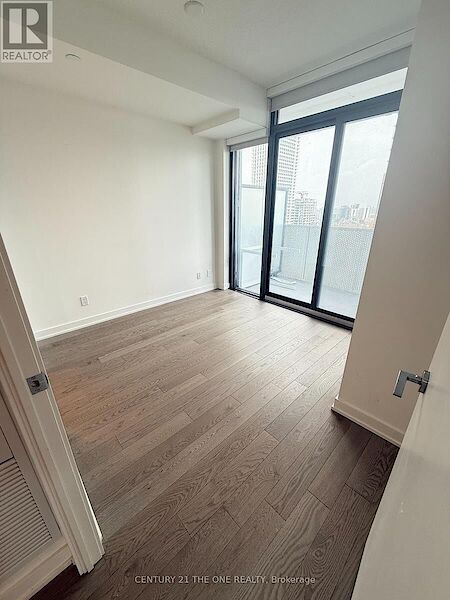 Toronto 2 bedrooms Apartment for rent. Property photo: 635352-3
