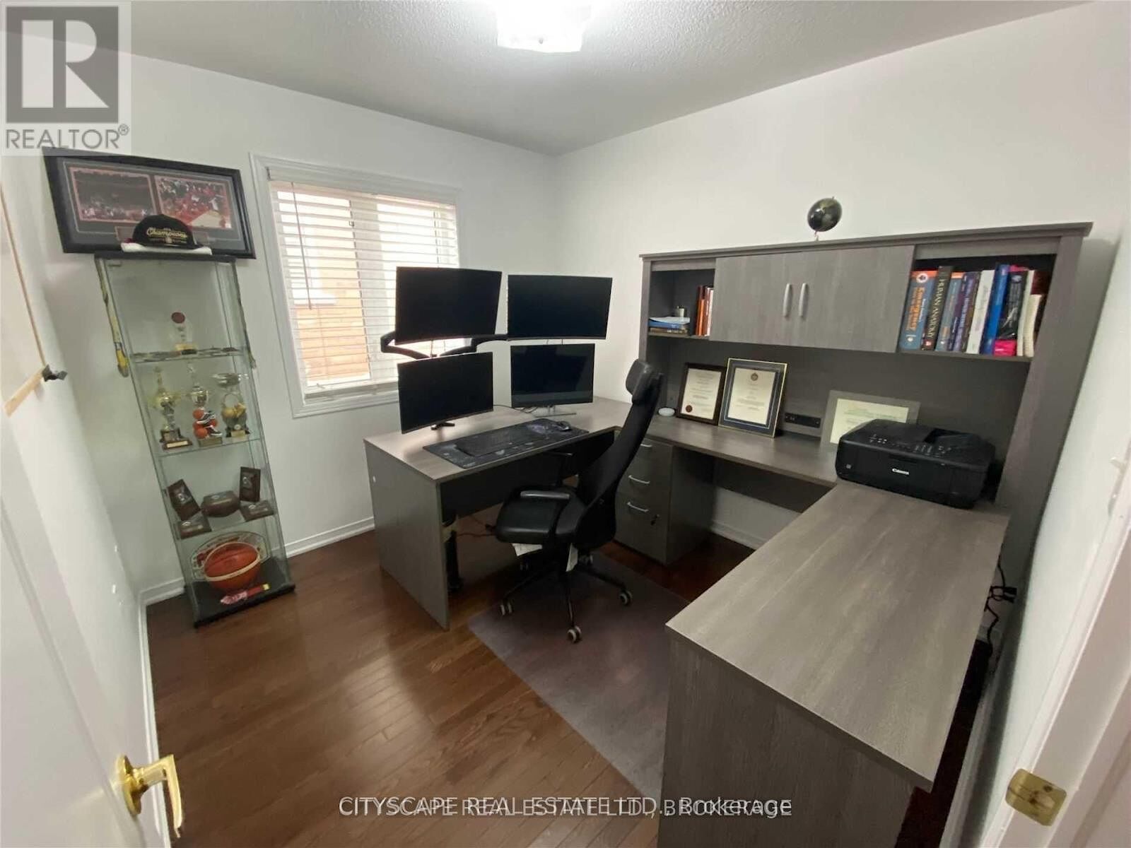 Brampton 4 bedrooms House for rent. Property photo: 635385-1