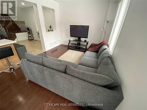 Brampton 4 bedrooms House for rent. Property photo: 635385-2