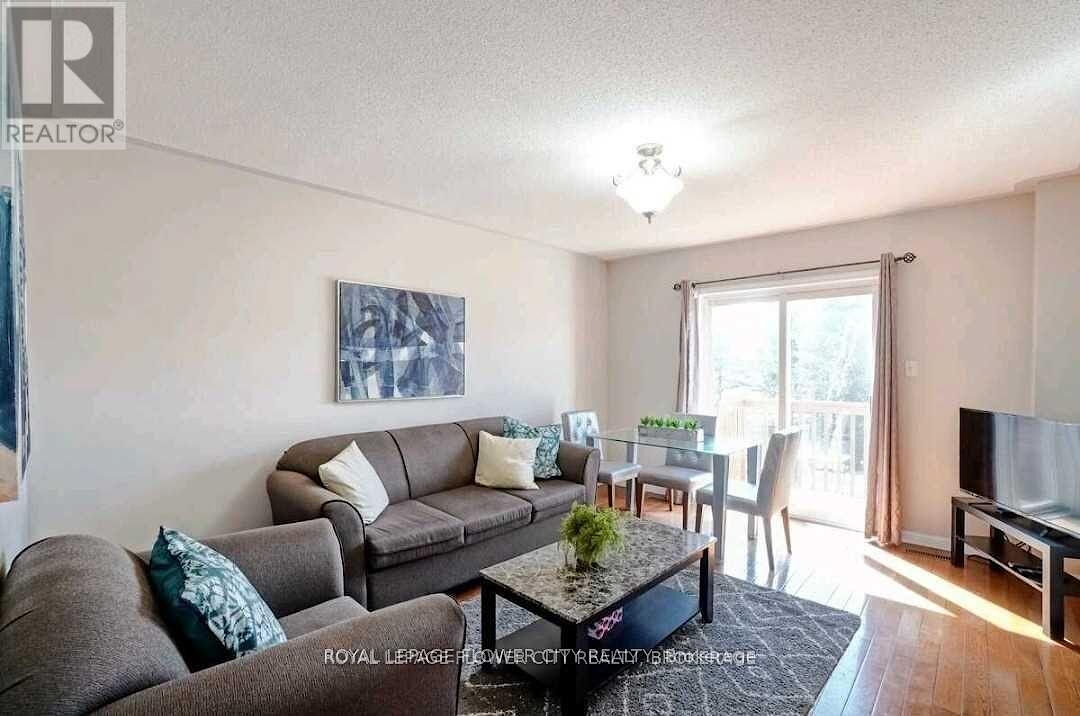 Brampton 3 bedrooms Townhouse for rent. Property photo: 635392-1