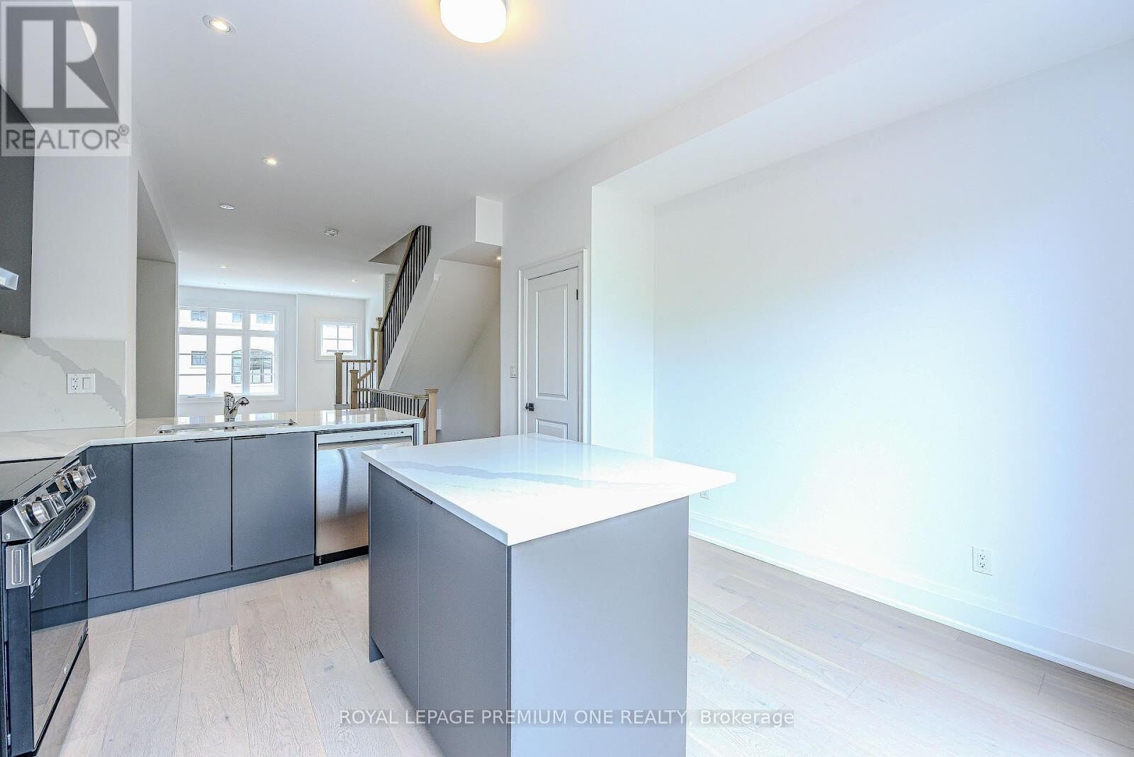 Mississauga 3 bedrooms Townhouse for rent. Property photo: 635400-1