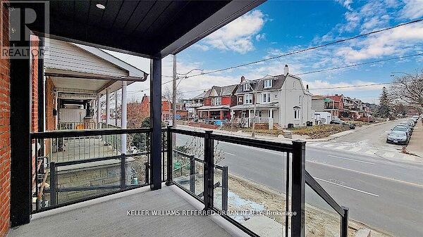 Toronto 4 bedrooms House for rent. Property photo: 635434-2