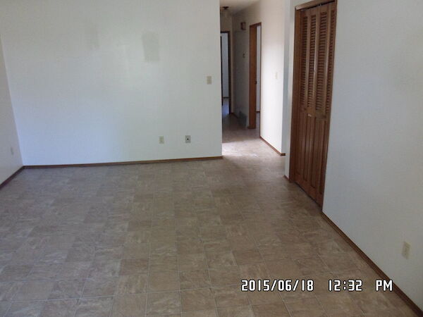 Edmonton 3 bedrooms Duplex for rent. Property photo: 635463-3