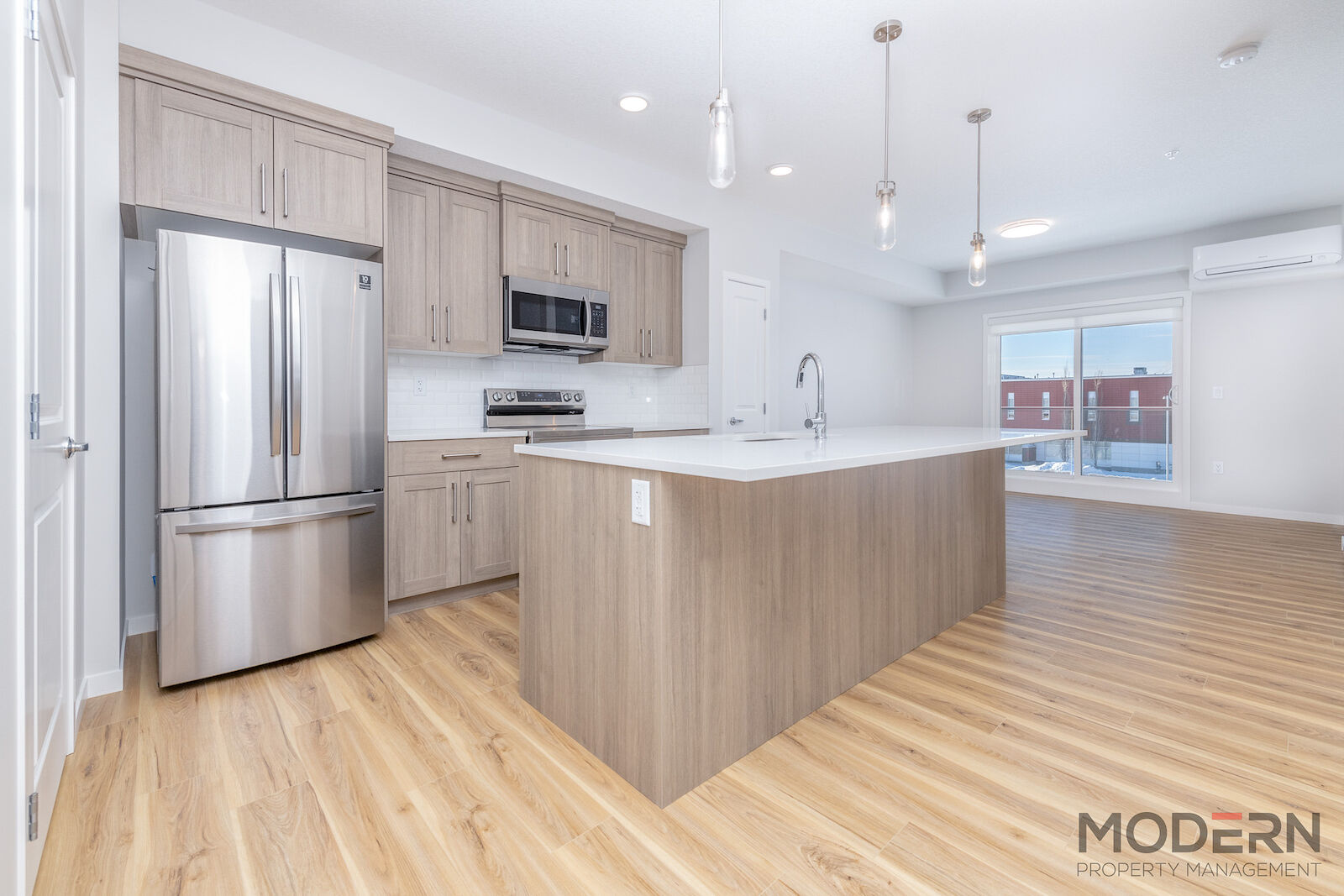 Calgary 2 bedrooms Condo Unit for rent. Property photo: 635480-1