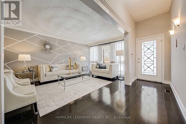 Toronto 3 bedrooms House for rent. Property photo: 635495-2